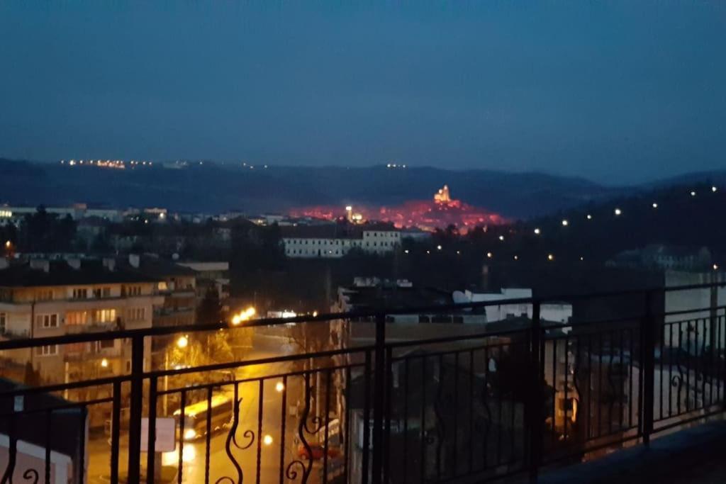 Unique Studio- Great Balcony And View! Parking Possibility! Veliko Tarnovo Extérieur photo