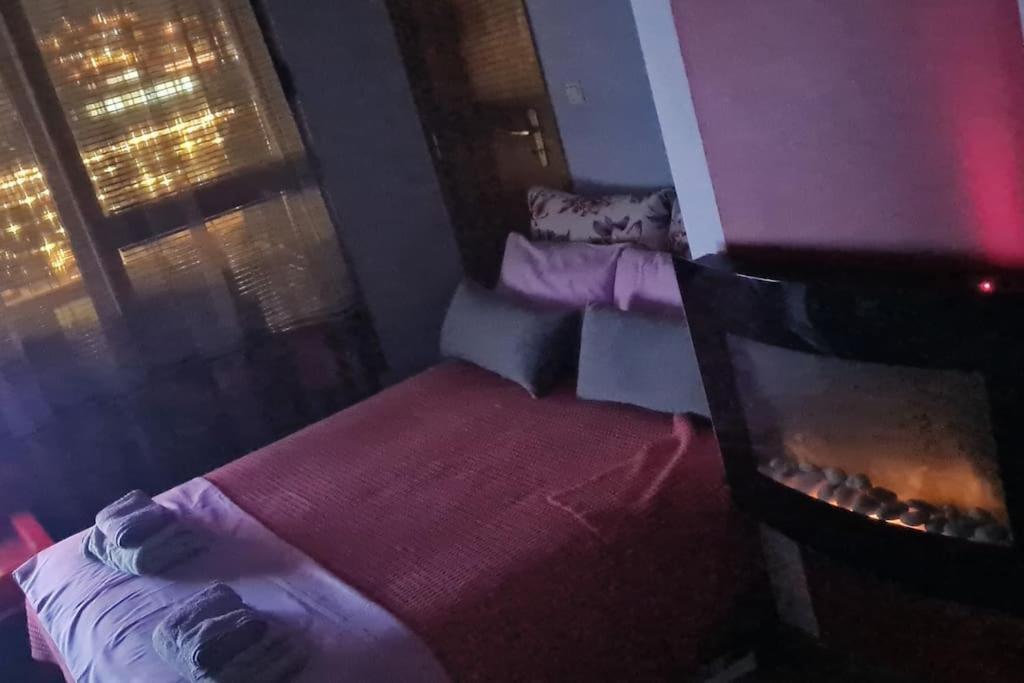 Unique Studio- Great Balcony And View! Parking Possibility! Veliko Tarnovo Extérieur photo