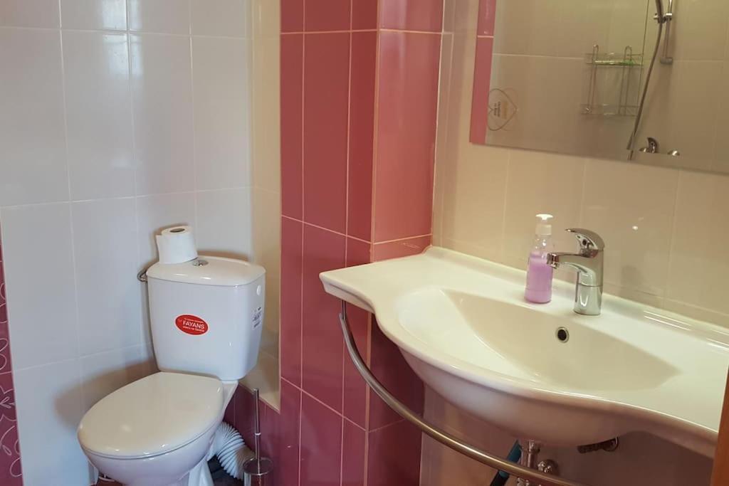 Unique Studio- Great Balcony And View! Parking Possibility! Veliko Tarnovo Extérieur photo